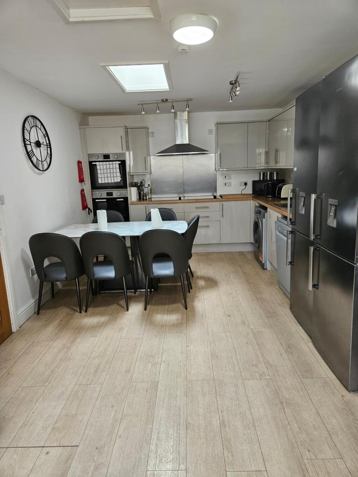 North Cambridge Guesthouse By Payman Club エクステリア 写真